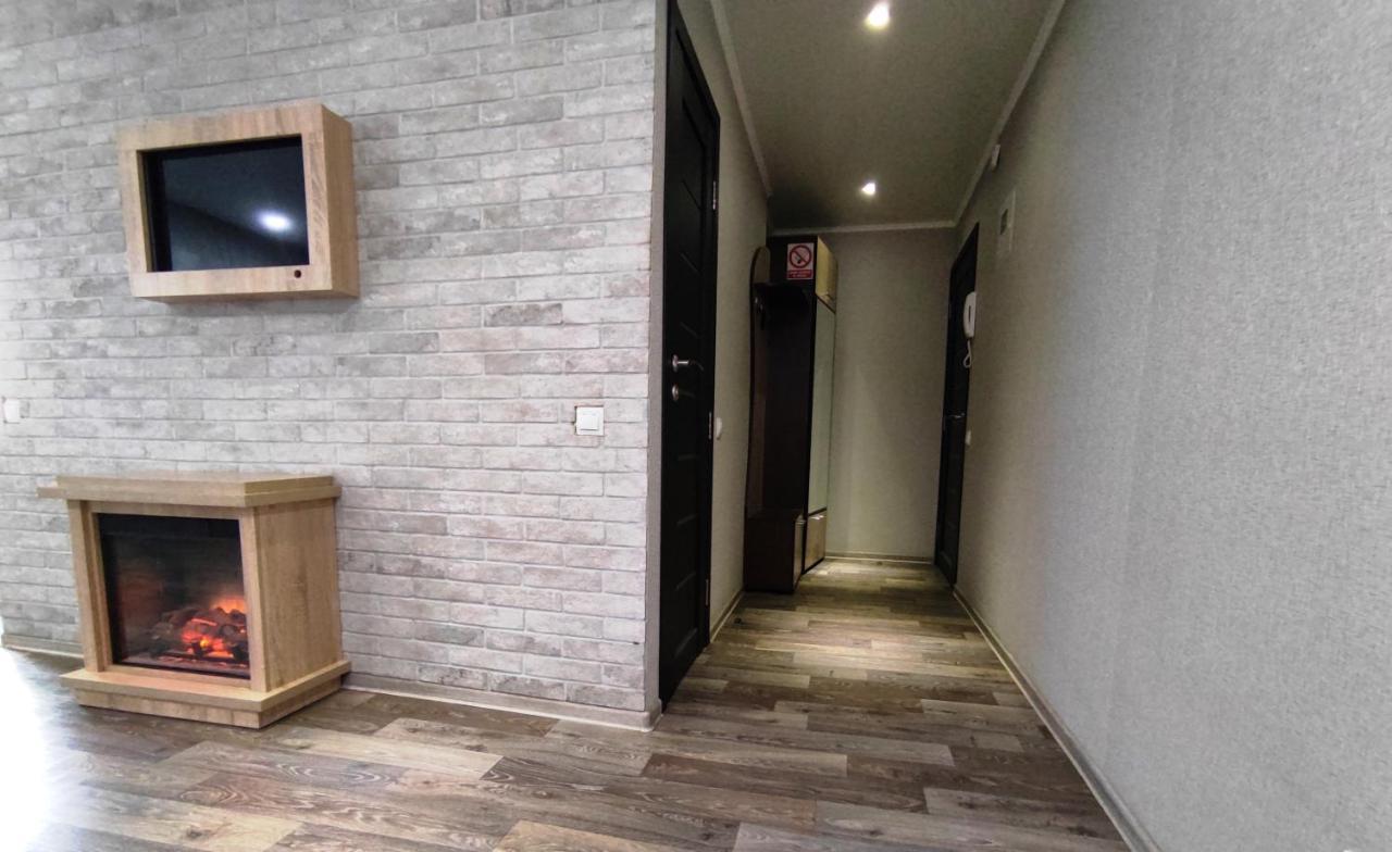 Люкс В Центре Металлургов 31 Kr Apartments Krivoy Rog Bagian luar foto